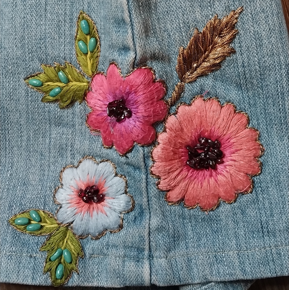 Dana Buchman Embroidered Jeans - Picture 10 of 13